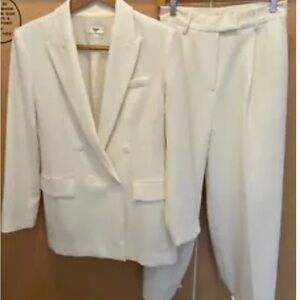 THE FRANKIE SHOP White
Double Breasted Crepe Poly Oversized Blazer Pant Suit M/L